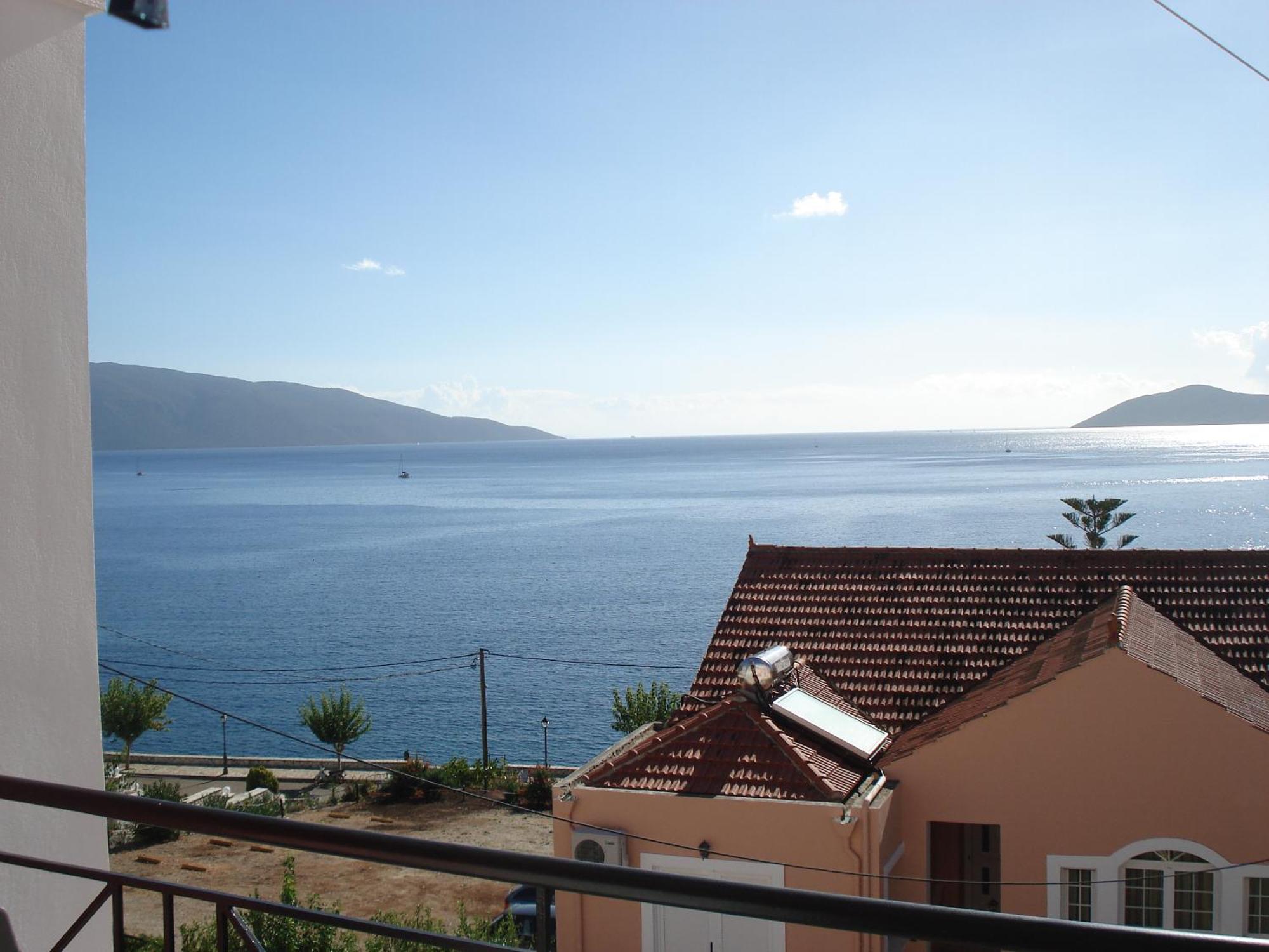 Mema'S Apartment Agia Efimia Bilik gambar