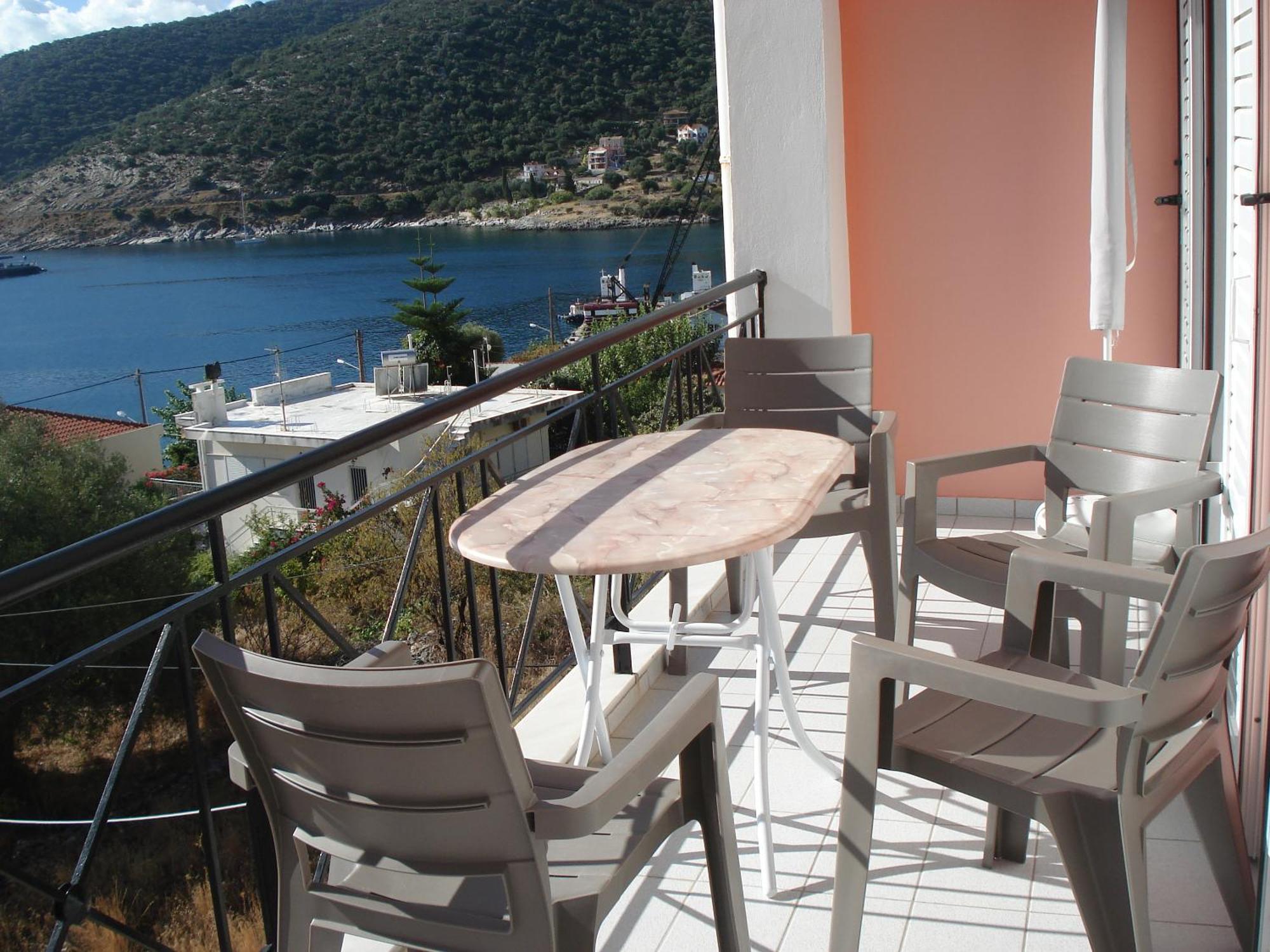 Mema'S Apartment Agia Efimia Bilik gambar