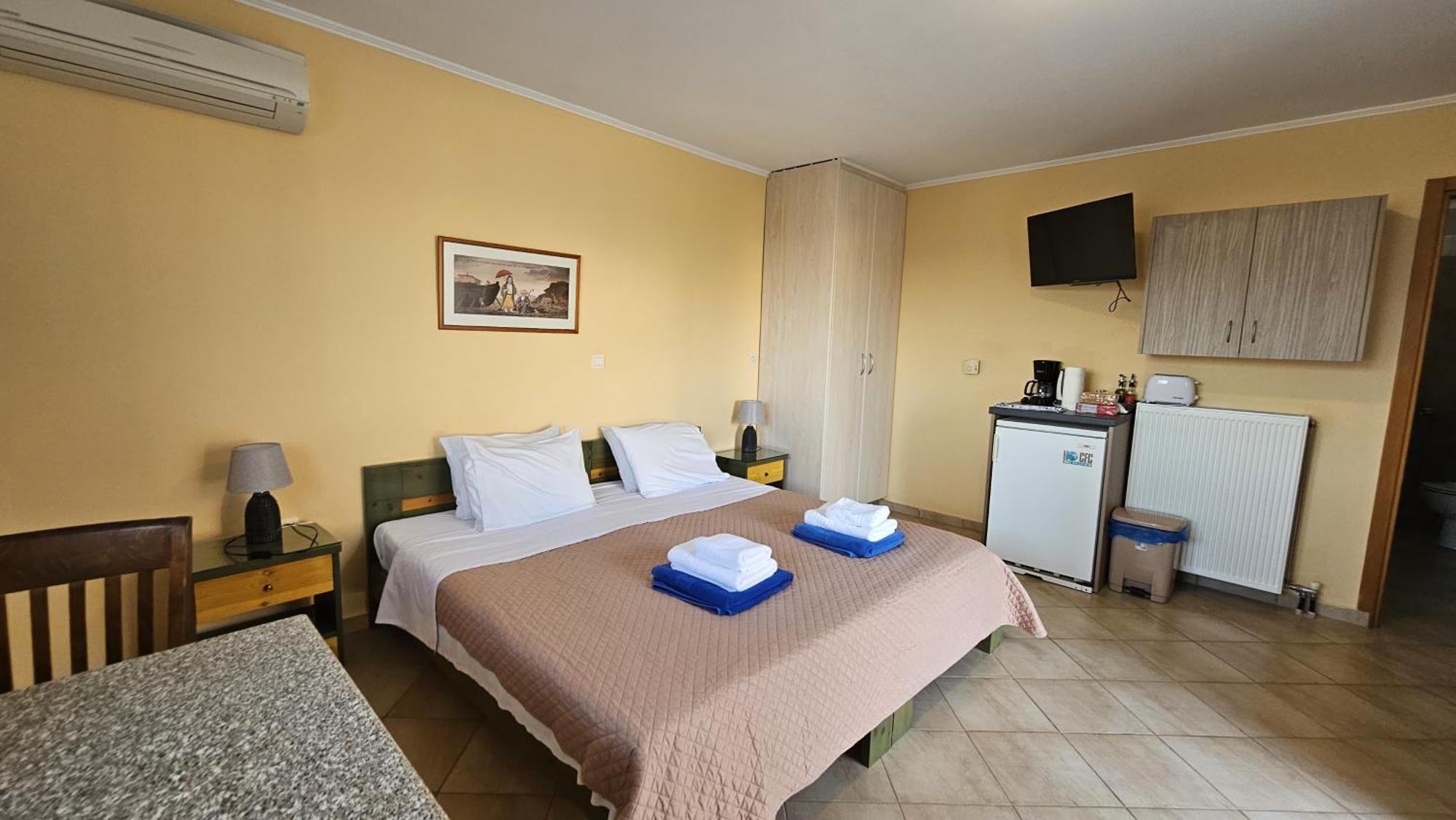 Mema'S Apartment Agia Efimia Bilik gambar