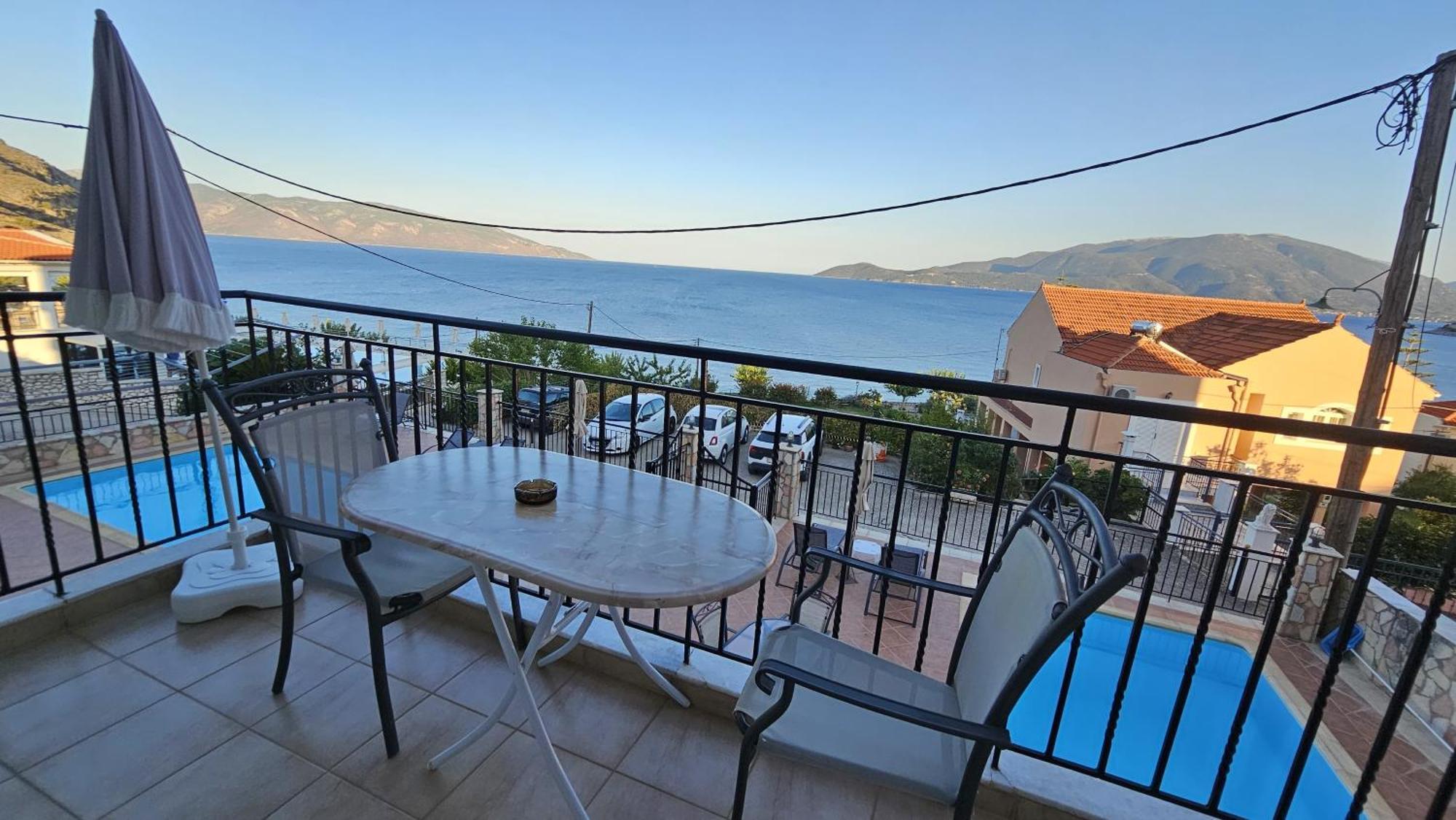 Mema'S Apartment Agia Efimia Bilik gambar